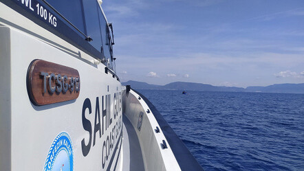 Fethiye'de botları batmak üzere olan 17 göçmen kurtarıldı - gundem