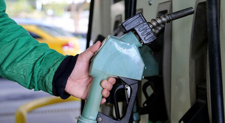 Motorin ve benzine indirimler peş peşe geldi! Benzinin litresi kaç TL oldu? 3 Nisan akaryakıt fiyatları - ekonomi