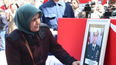 Pençe-Kilit şehidi Ömer Delibaş gözyaşları içinde son yolculuğuna uğurlandı - gundem