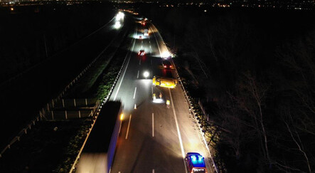 TEM’de feci kaza, otomobille çarpışan minibüs metrelerce sürüklendİ - yasam