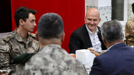Bakan Soylu, Şırnak'ta güvenlik güçleriyle iftar yaptı - gundem