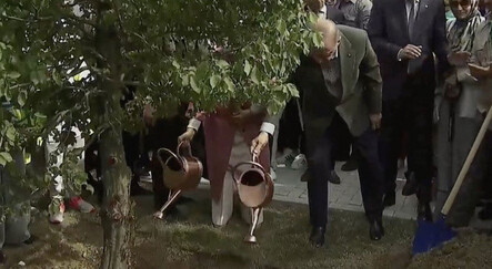 Cumhurbaşkanı Erdoğan Millet Bahçesi’ne ilk fidanı dikti - ekonomi