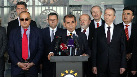 Dursun Özbek, listesini divan başkanlığına verdi - spor