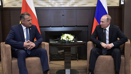 Güney Osetya, Rusya'ya katılmak için referanduma gidecek - dunya