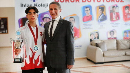 İhlas Koleji öğrencisi kick boksta Dünya Şampiyonu oldu - spor