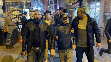 İstanbul'da 449 düzensiz göçmen yakalandı - gundem