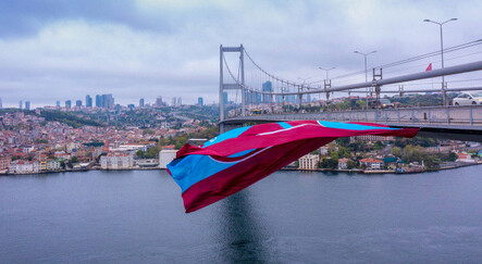 Köprüye asılan Trabzonspor bayrağı 1967 eşit parçaya bölünüp satışa sunuldu - spor
