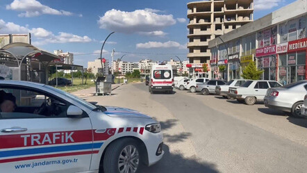 Şanlıurfa'da bir kişi arabasında suikasta uğradı - dunya