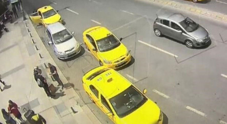 Taksiciler turistleri dolandırdı: Tırnakçılık yöntemiyle 3 bin dolar çaldılar - gundem