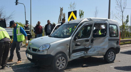 Ünlü oyuncunun babası ve kız kardeşi kaza yaptı - yasam