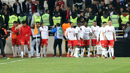 Ziraat Türkiye Kupası'nda ikinci finalist Sivasspor oldu - spor