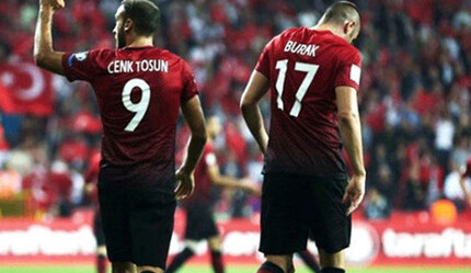 Burak Yılmaz'dan Beşiktaş'a: Cenk'i alma beni al - spor