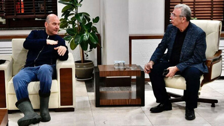 Günün en dikkat çeken karesi... Soylu ve Yavaş buluştu: Bakanın ıslak çizmeleri gündem oldu - gundem