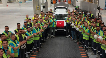 ‘Fabrika hayal’ dediler gerçek oldu: İlk Togg otomobili vitrine çıktı - gundem