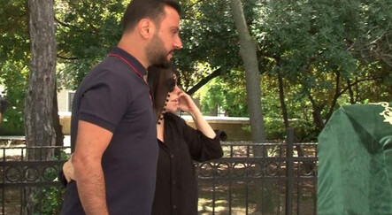 Ceylan’ın ablası son yolculuğuna uğurlandı… Cenazede ünlü türkücüyü Alişan teselli etti - magazin