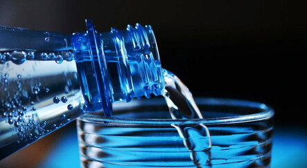 Endişe veren araştırma: Şişelenmiş suların yüzde 78'inde mikroplastik bulunuyor - saglik