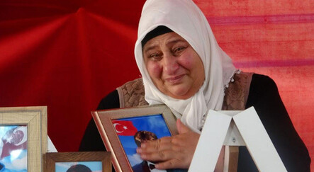 Evlat nöbetinde bin 40'ıncı gün! Evlatları olmadan geçen bayramlar ailelerin yüreklerini dağlıyor - gundem