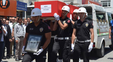 Görev başında öldürülen doktor Ekrem Karakaya’ya son yolculuğuna uğurlandı - gundem