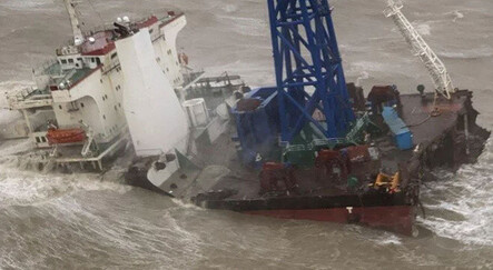 Hong Kong'ta gemi ikiye bölündü: Onlarca kişi aranıyor - dunya