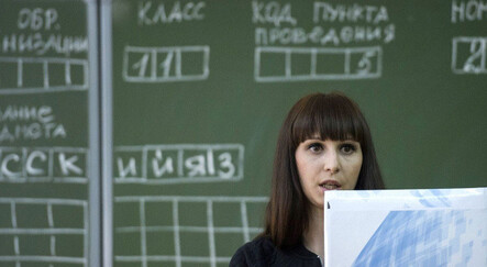 Rusya Ukrayna'da ele geçirilen kentlerde eğitim sistemini değiştiriyor - dunya