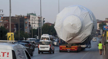 Devasa tır şehri karıştırdı: Elektrik telleri söküldü, trafik alt üst oldu - gundem