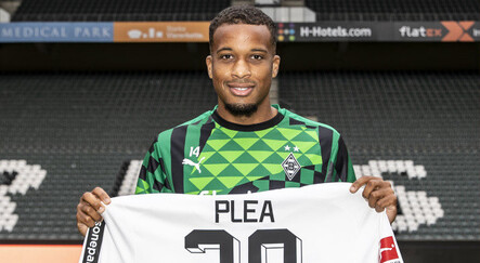 Fenerbahçe'nin forvet adaylarından Alassane Plea takımında kaldı - spor