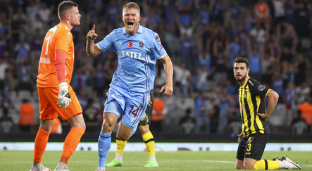 İstanbulspor - Trabzonspor 0-2 Maç Özeti I Süper Lig'de sezonun ilk golü Andreas Cornelius'tan - spor