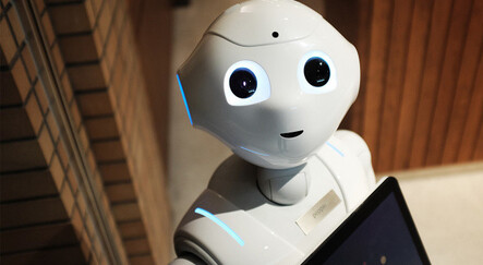 Ne maaş istiyor ne de izin... Robotlar insan garsonları işsiz bırakmaya başladı - dunya