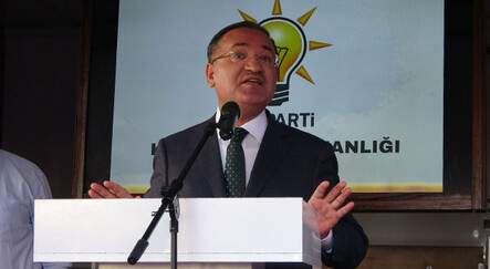 Adalet Bakanı Bozdağ'dan 6'lı masa eleştirisi: Kukla bir cumhurbaşkanı adayı arıyorlar - politika
