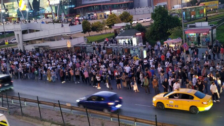 Avcılar metrobüs kazası seferleri durdurdu: Otobüs duraklarında insan seli - gundem