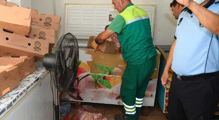 Et deposunda mide bulandıran görüntüler! Mahalleye yayılan kötü koku ekipleri harekete geçirdi - gundem