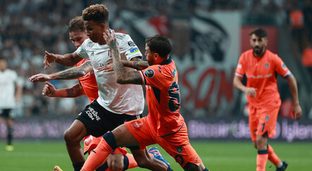 Kartal sustu, baykuş uçtu! Beşiktaş, liderlik koltuğunu kaybetti - spor