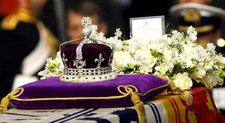 Kraliçe 2. Elizabeth'in tabutuna bırakılan notun sırrı çözüldü! - dunya