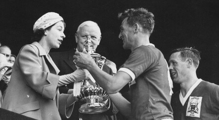 Kraliçe II. Elizabeth'in ölümü Premier League maçlarını erteletti... Yas var, hafta sonu maç yok! - dunya