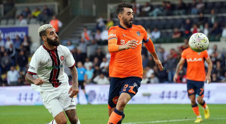 Medipol Başakşehir - Karagümrük maçı golsüz sona erdi, gol yememe serisi 6 maça çıktı - spor
