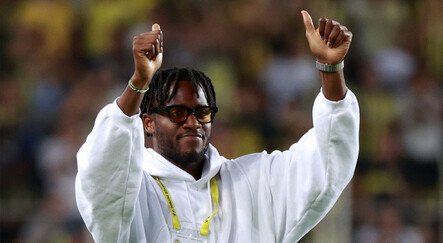 Michy Batshuayi Kadıköy'de büyük ilgi gördü, tribünler Beşiktaş diye inledi! - spor
