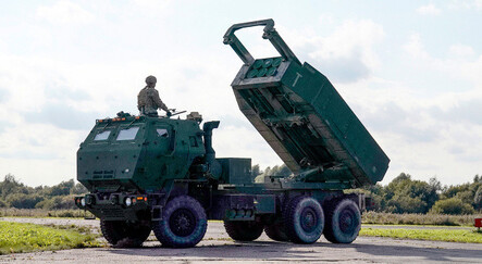 NATO'dan Rusya sınırında gövde gösterisi! 17 ülke katıldı, ABD'nin HIMARS füze sistemleri denendi - dunya