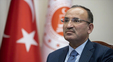 Son dakika! Adalet Bakanı Bekir Bozdağ: Başörtüsüne ilişkin anayasa teklifi Pazartesi günü Cumhurbaşkanımıza sunacağız - politika