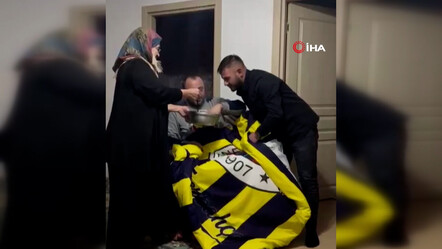 Fenerbahçeli taraftar takımı için kurşun döktürdü! - Gündem